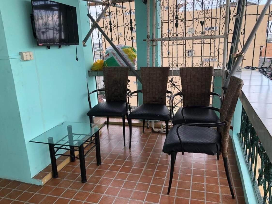 The Mansion - Backpackers Near Airport Apartment Манила Екстериор снимка
