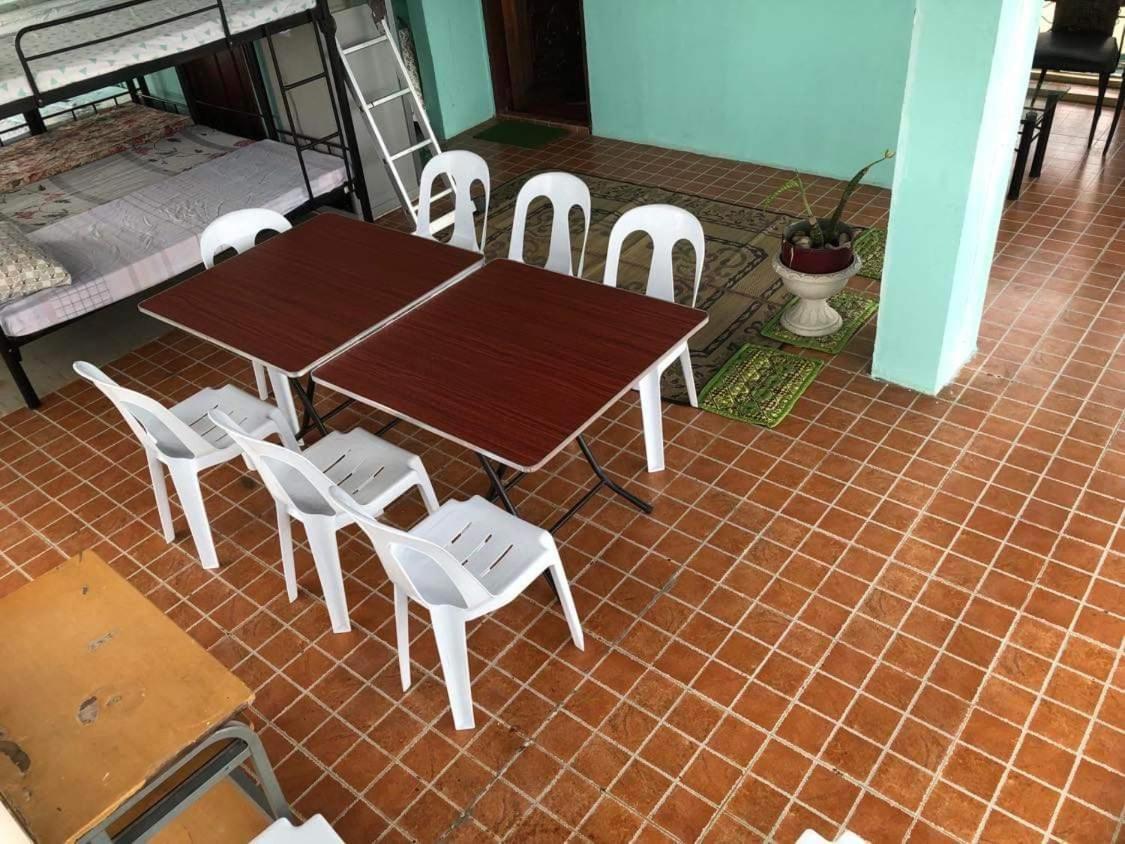 The Mansion - Backpackers Near Airport Apartment Манила Екстериор снимка