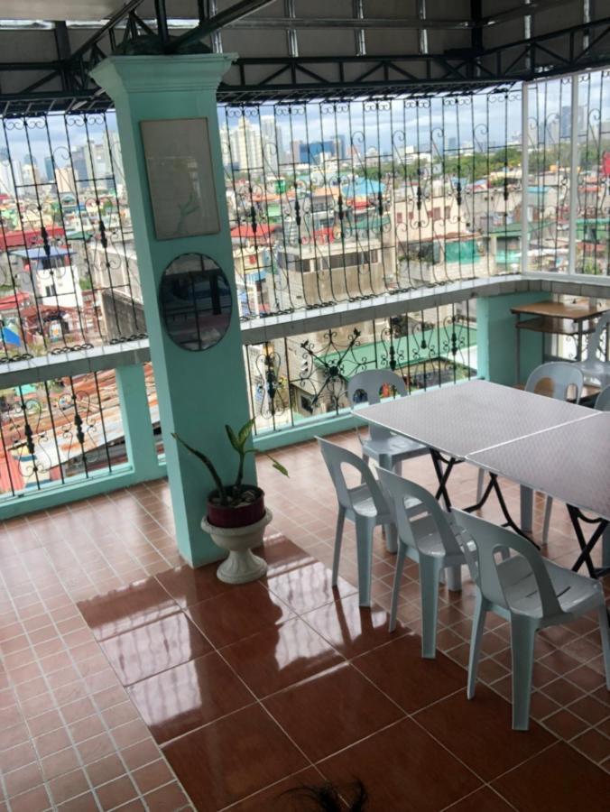 The Mansion - Backpackers Near Airport Apartment Манила Екстериор снимка