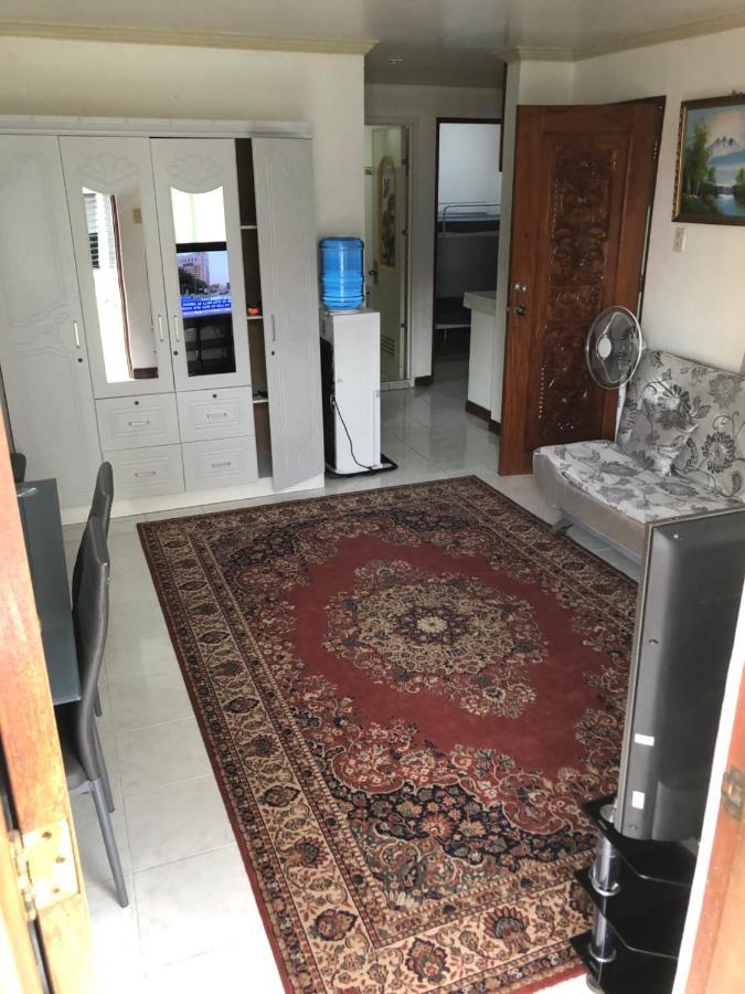 The Mansion - Backpackers Near Airport Apartment Манила Екстериор снимка