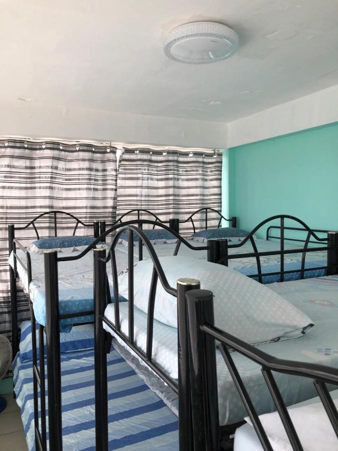 The Mansion - Backpackers Near Airport Apartment Манила Екстериор снимка