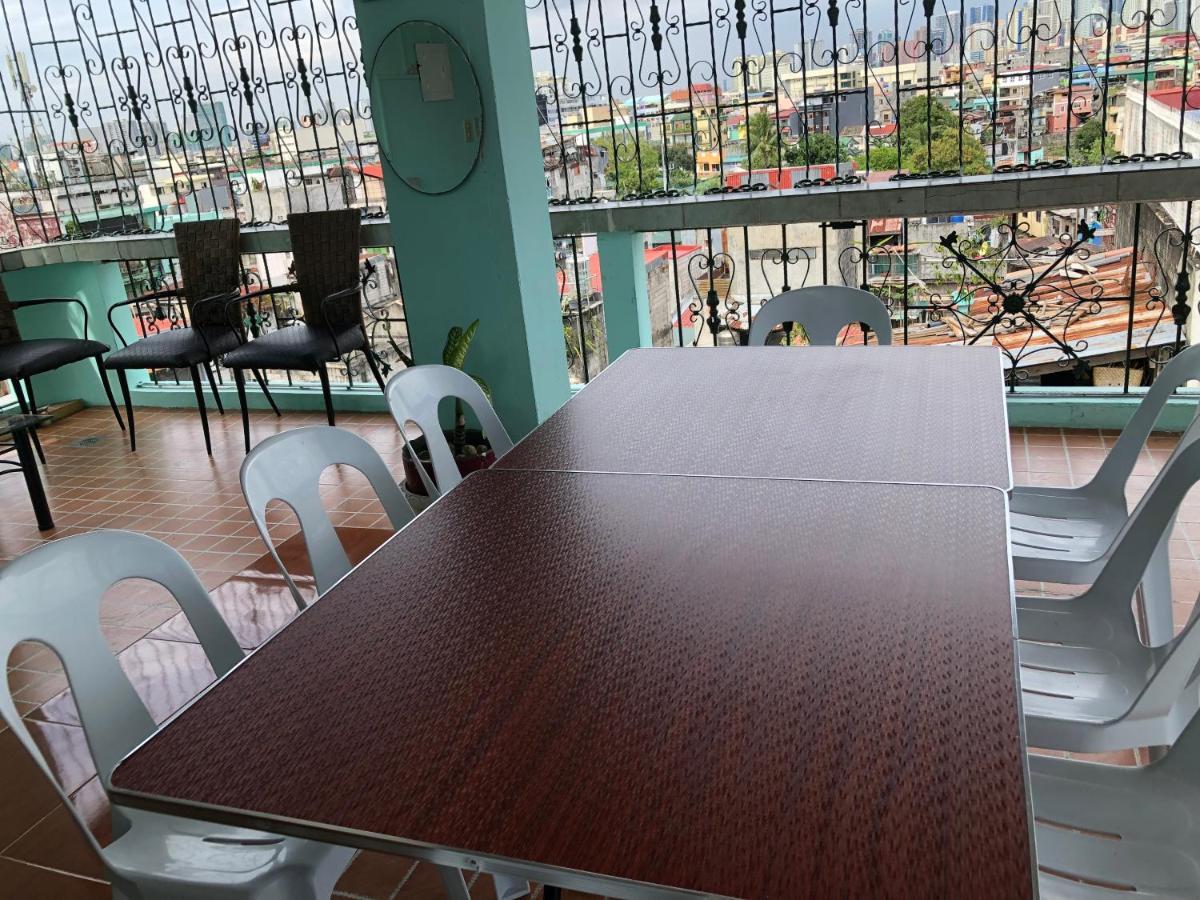 The Mansion - Backpackers Near Airport Apartment Манила Екстериор снимка