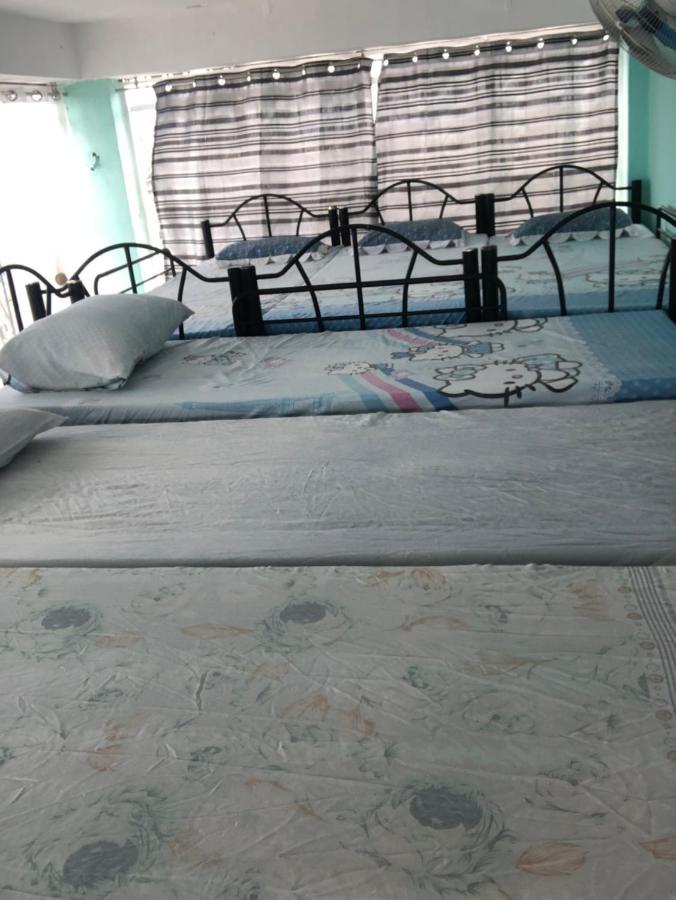 The Mansion - Backpackers Near Airport Apartment Манила Екстериор снимка